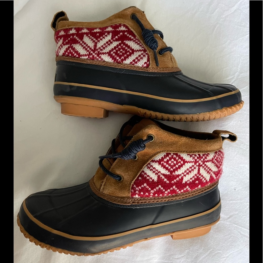 Khombu Ankle Duck Boots